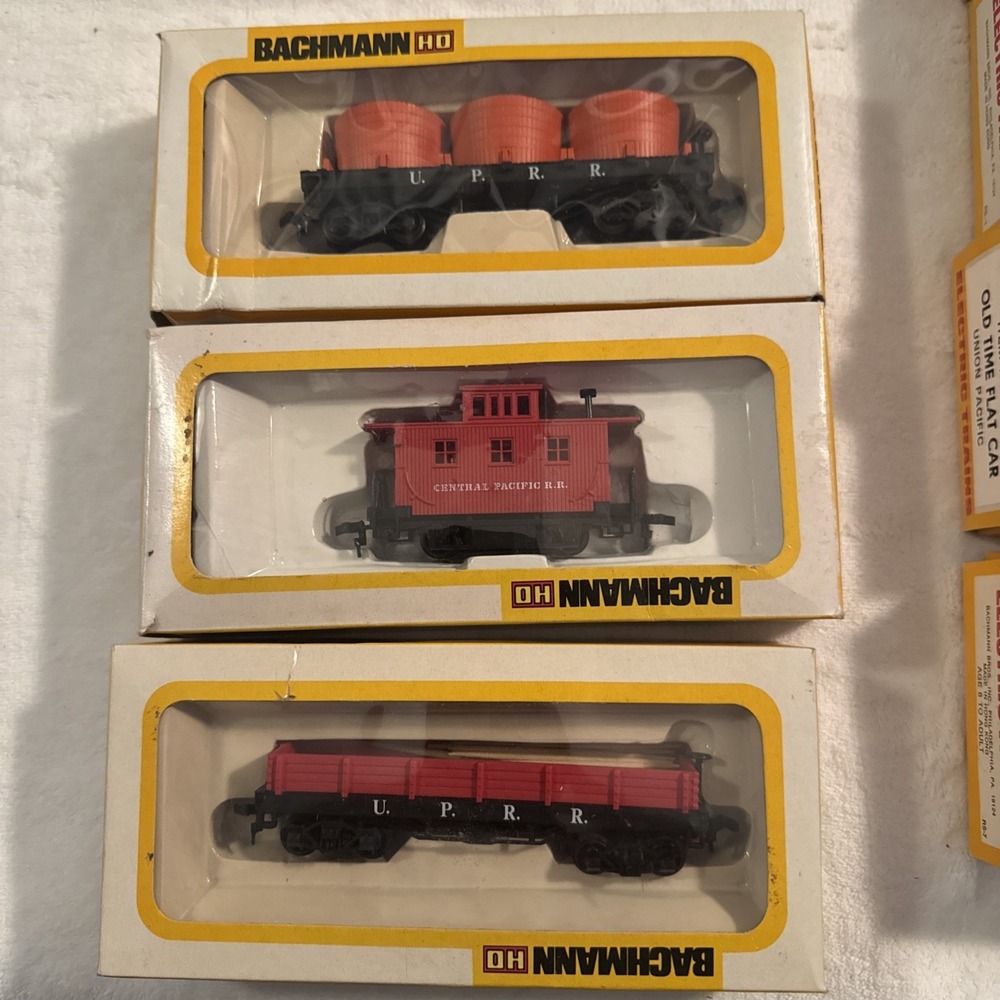 VTG Bachman The Old Timer HOScale Train Set 4-4-0 Loco Tender 5 Cars CPRR Tested - Picture 4 of 16